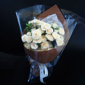 Champagne Glow Rose Bouquet